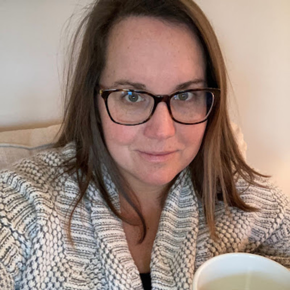 Meet your Posher, Lindsey - Picture 1 of 1